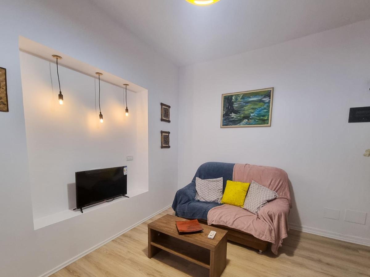 Cozy Apartment In City Center Tiran Dış mekan fotoğraf